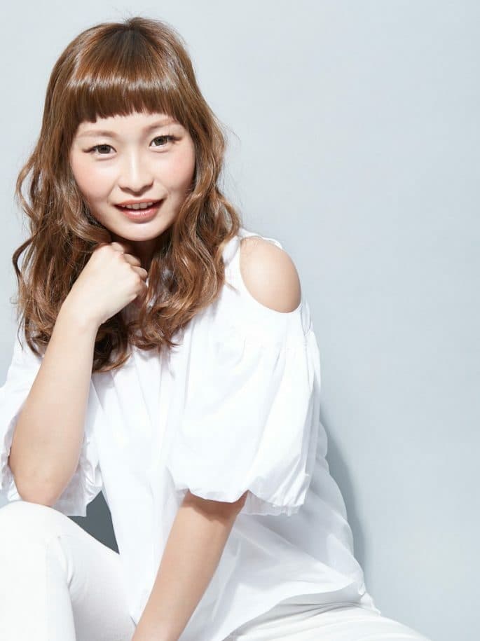 大人可愛いショートバングミディ